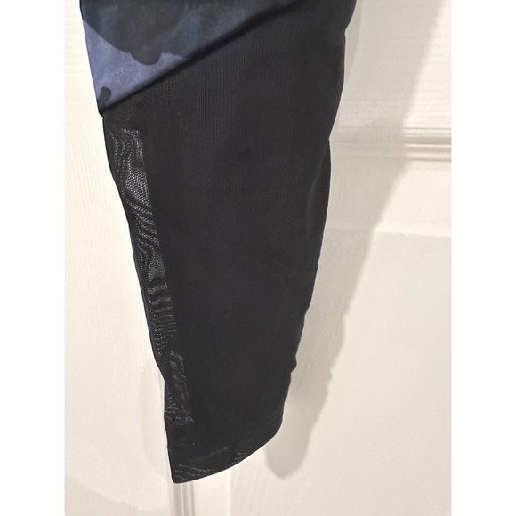 2XIS Blue Camo Activewear Leggings w/Mesh Panels High Waist Running Women Small - Picture 5 of 9